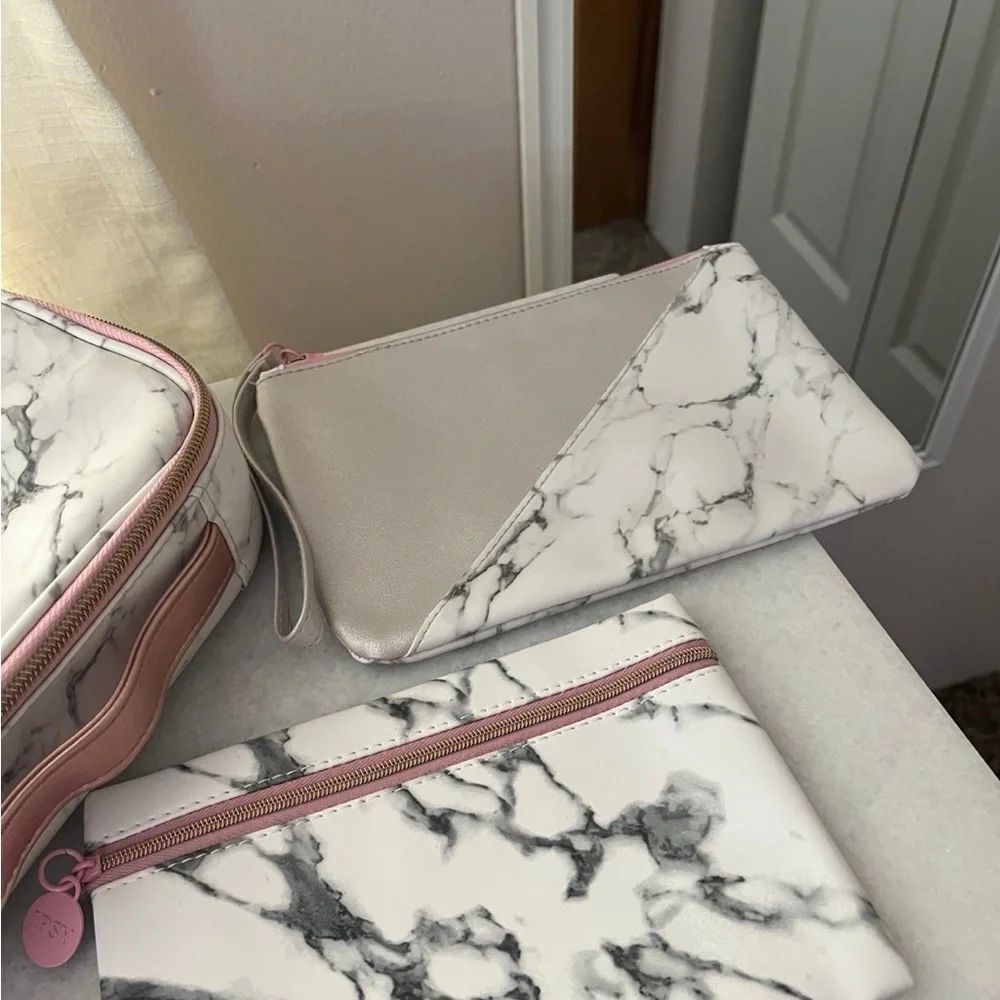 Marble Ipsy Bag & Wristlet Set